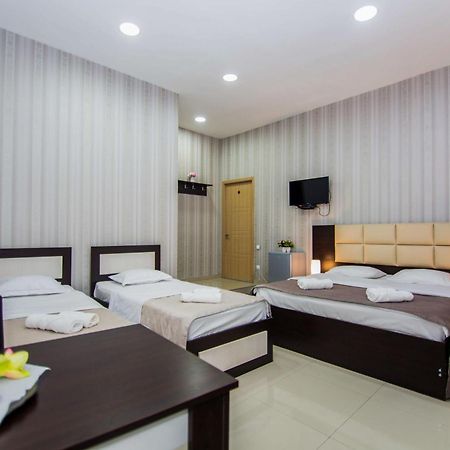 Hotel Care Inn Tbilisi Buitenkant foto